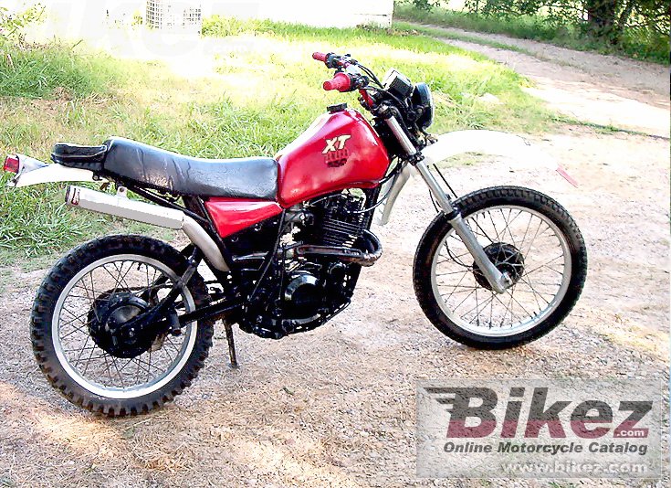 Yamaha XT 550 poster